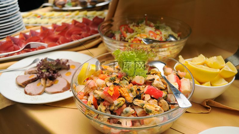 蜜饯果干营养成分表对比